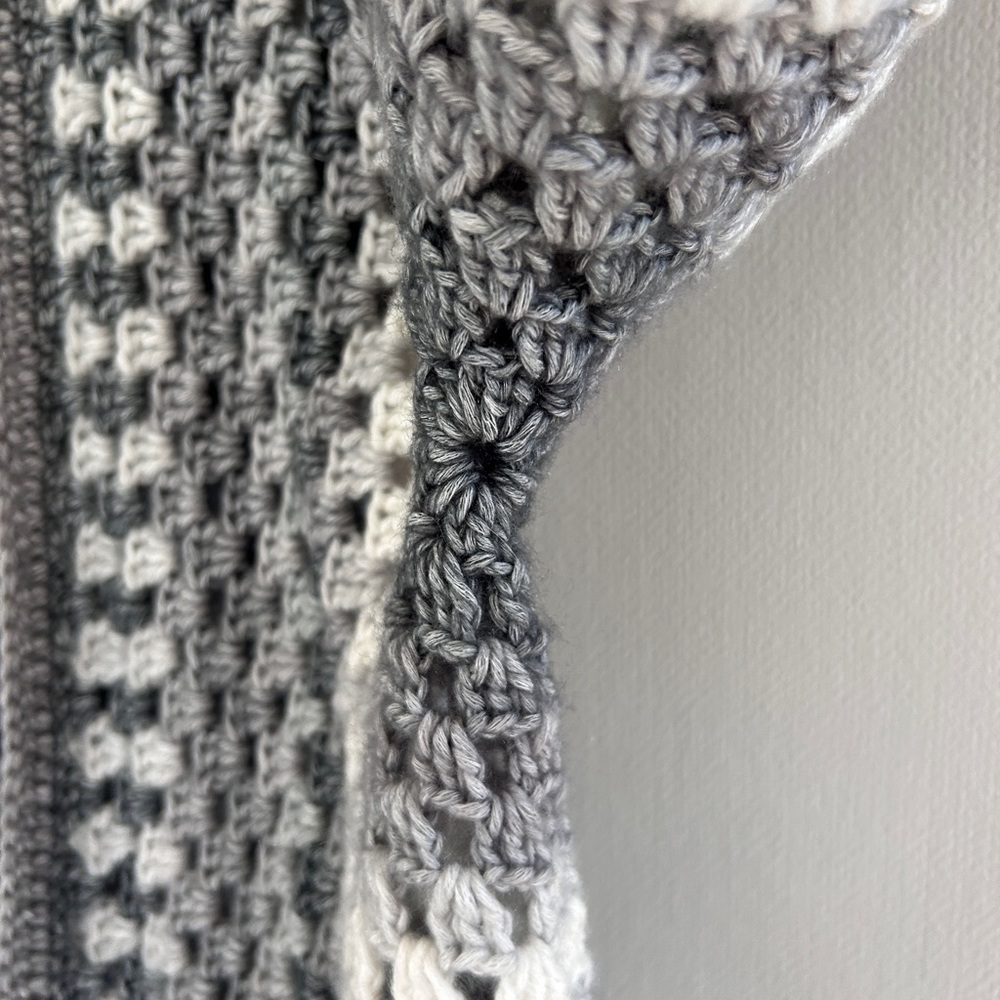 Hand Knit Openwork Crochet Granny Square Chunky Cardigan Boho Cottage Artsy Sz M - Picture 6 of 9